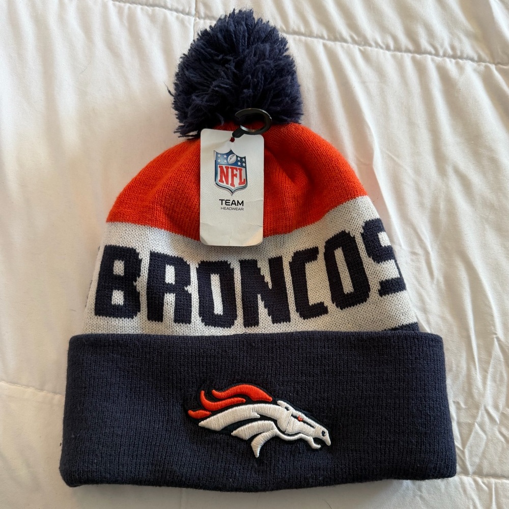 NWT NFL Broncos Beanie